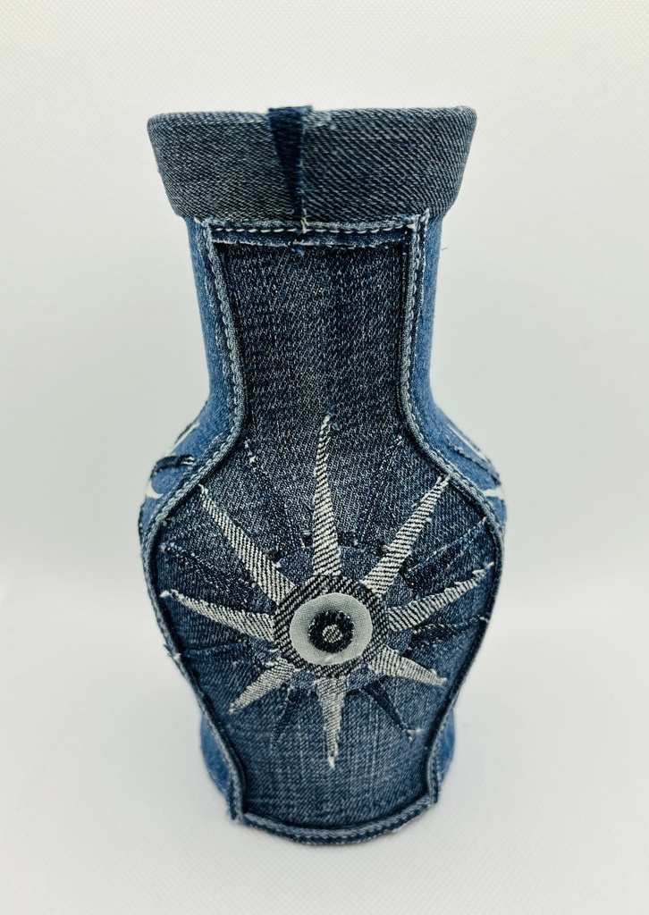 Vase 7