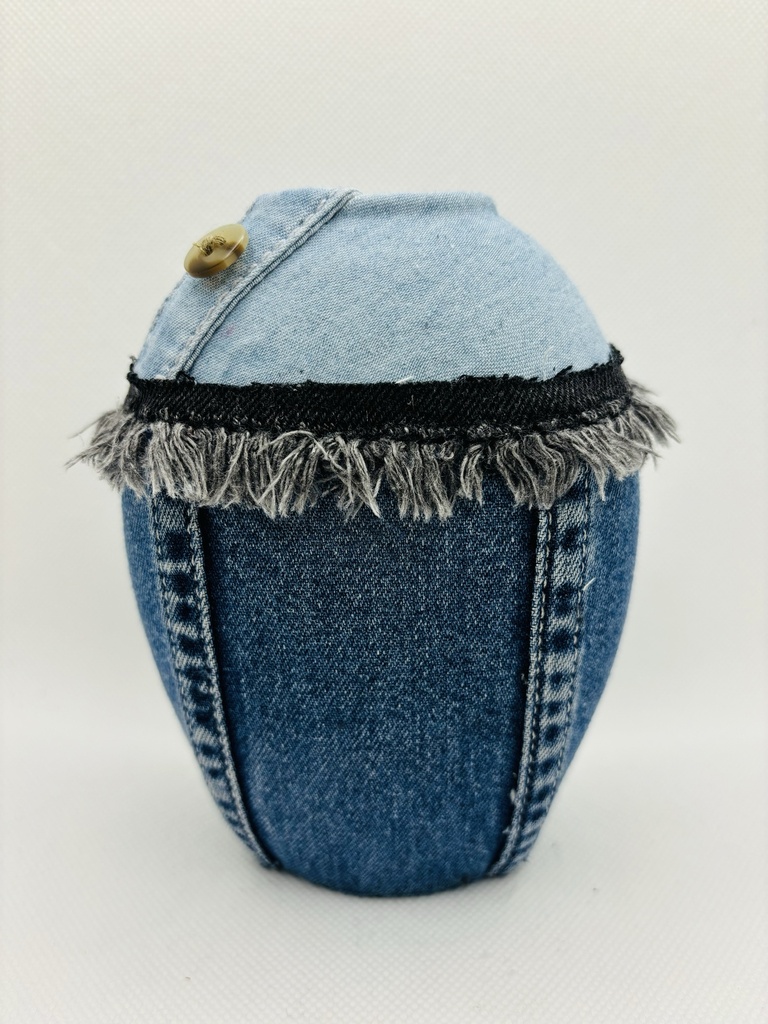 Vase 9
