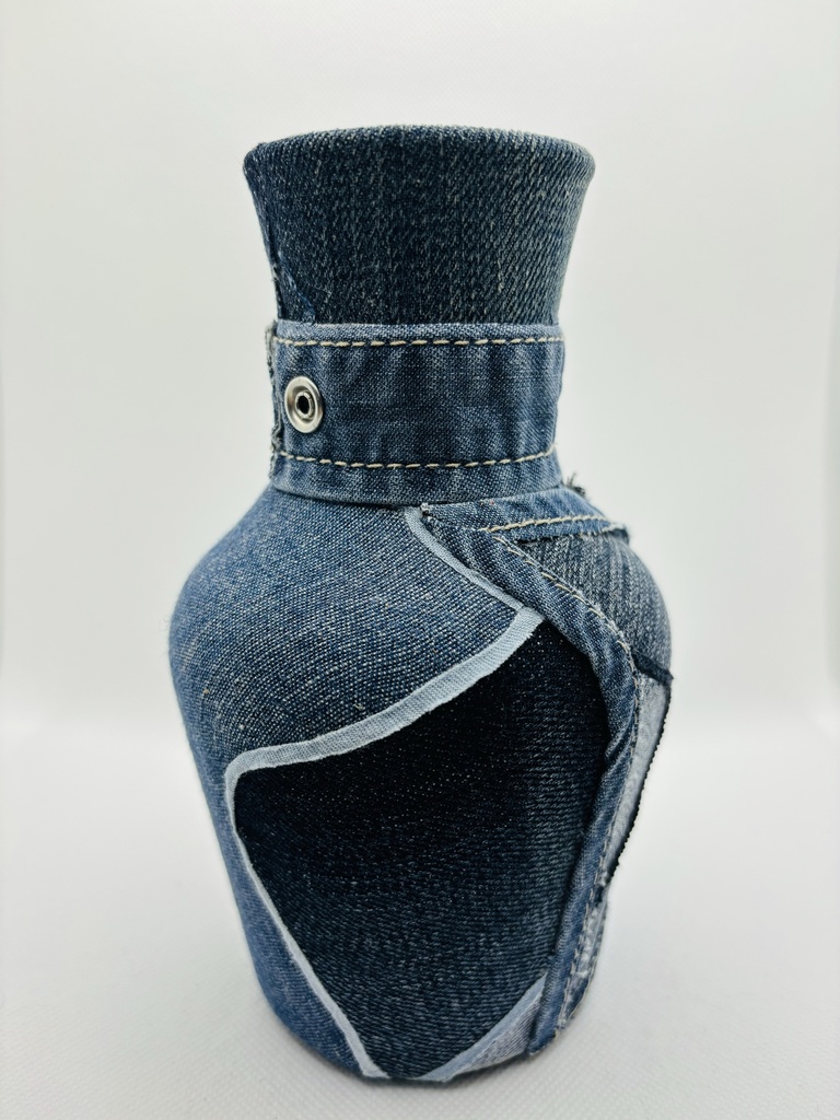 Vase 13