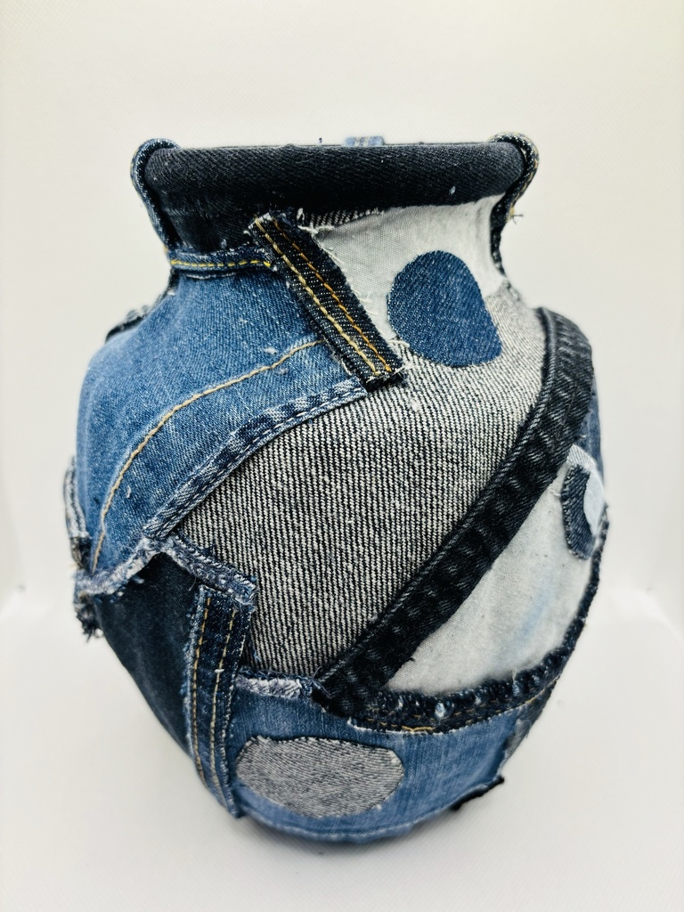 Vase 3